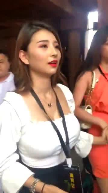 网红大姐爆料事件视频在线观看,揭秘背后惊人真相 第2张 网红大姐爆料事件视频在线观看,揭秘背后惊人真相 第2张