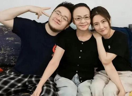 娱乐吃瓜爆料视频,吃瓜视频背后的惊人爆料 第2张 娱乐吃瓜爆料视频,吃瓜视频背后的惊人爆料 第2张